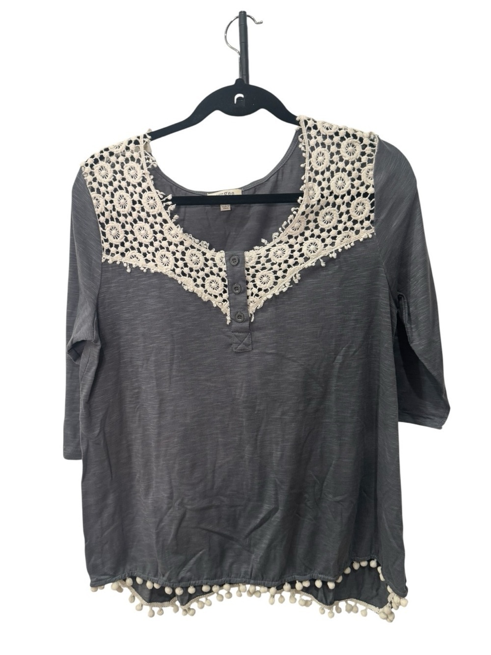 Umgee Grey bohemian-style tunic top featuring a lace yoke detail womens size S